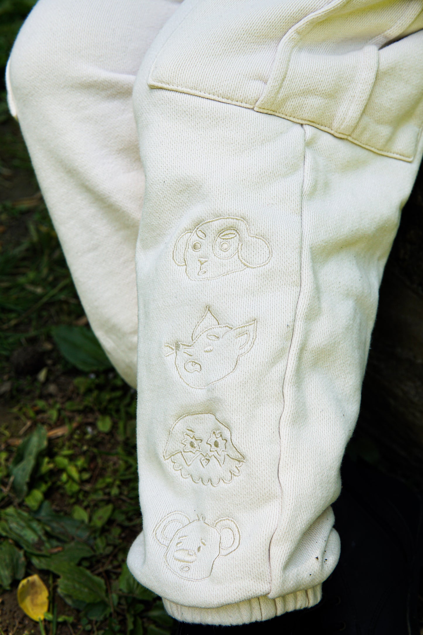 6 Pocket Embroidered Sweat Pants - French Vanilla Oatmeal