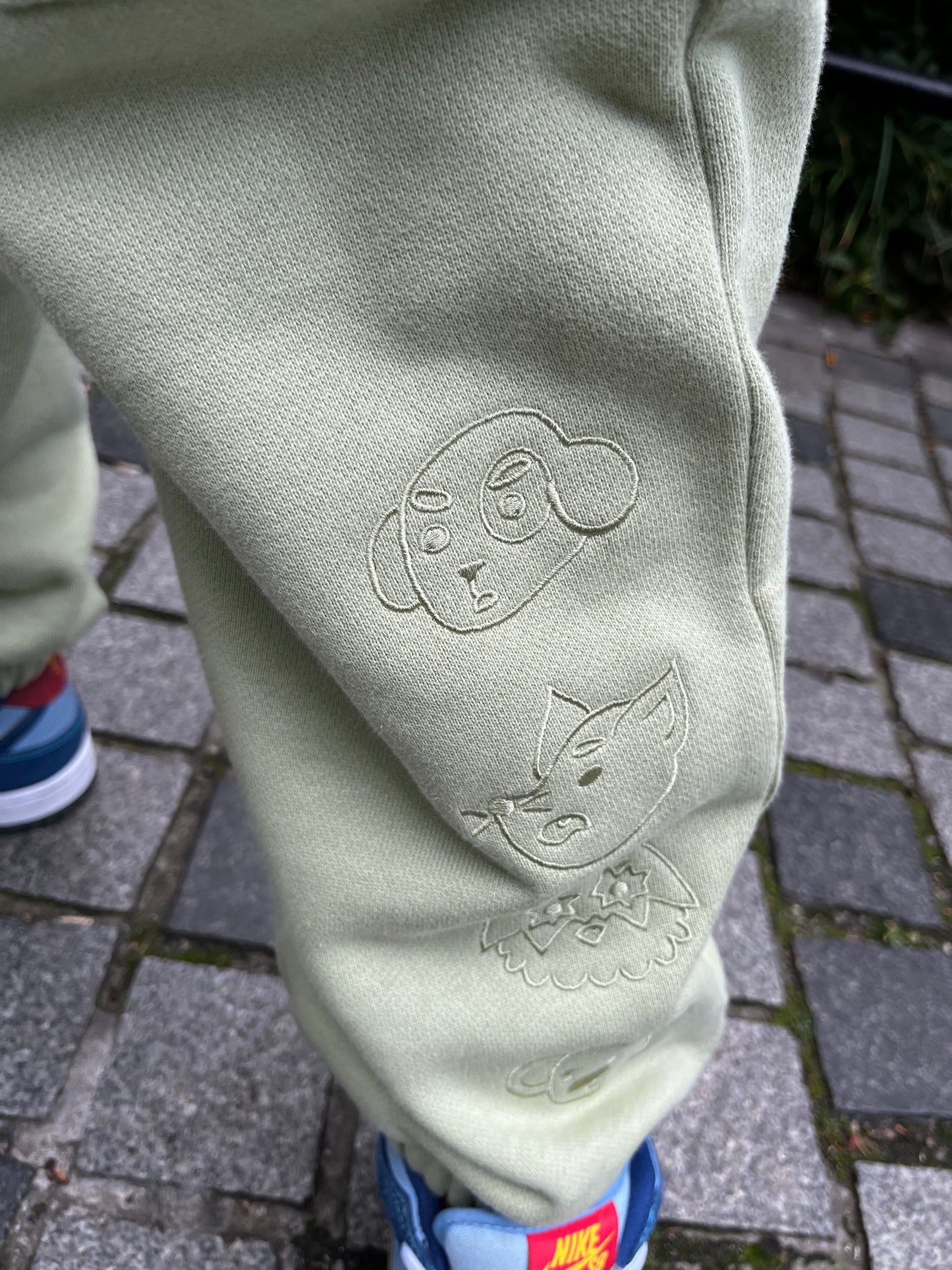 6 Pocket Embroidered Sweat Pants - Evergreen Fog