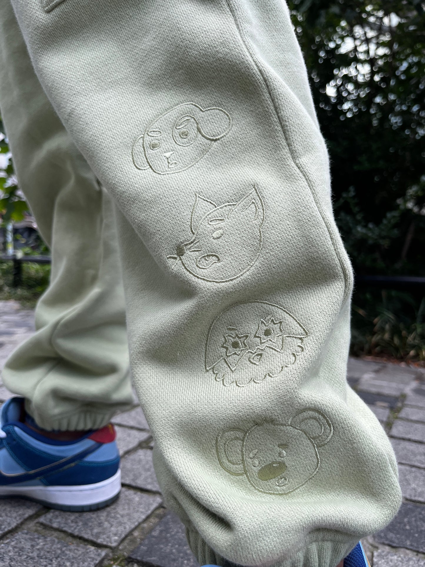 6 Pocket Embroidered Sweat Pants - Evergreen Fog